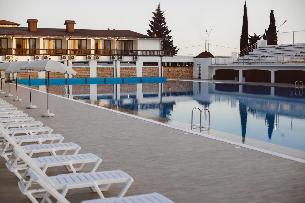 Dem Hotel Sukhumi Exteriör bild